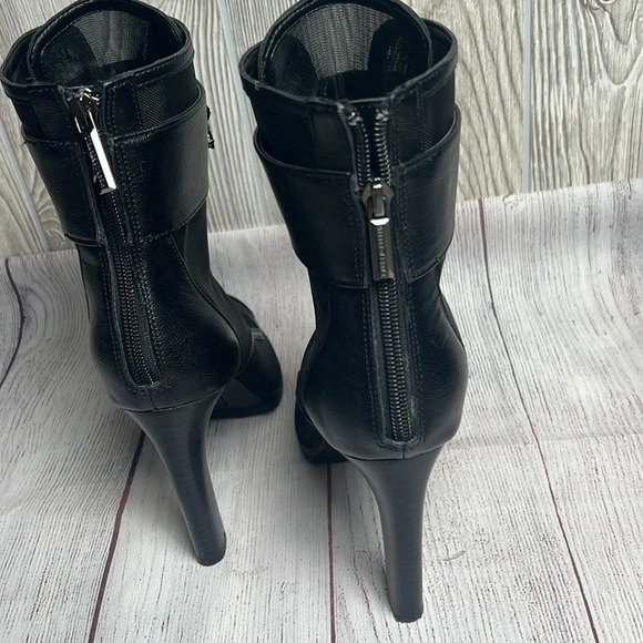 Women Karl Lagerfeld Paris Blayze Peep Toe Ankle Boot Size 8.5 Black - Picture 5 of 11